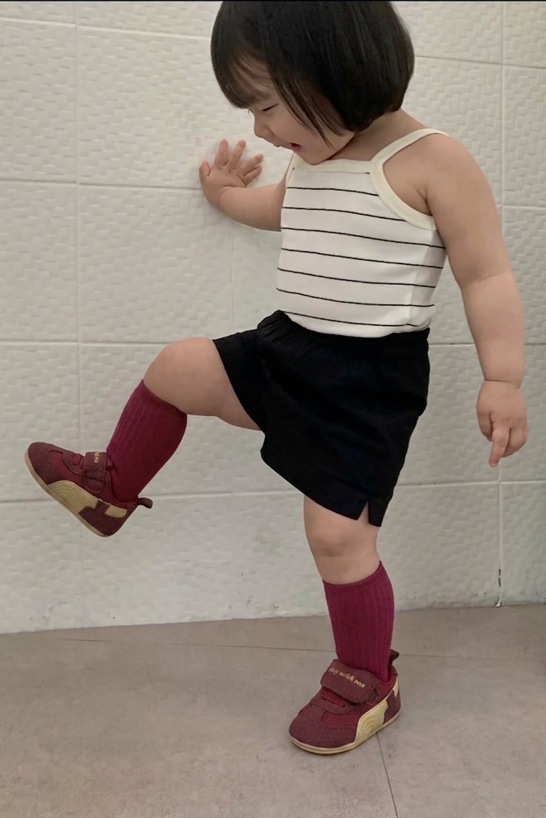 Borvin CubWalk Shoe